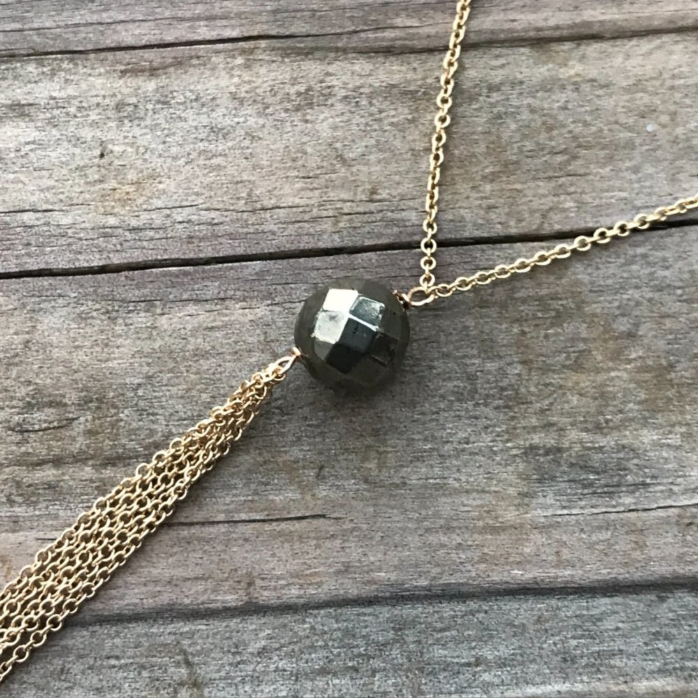 Nordstrom Rack Necklaces gold Tone faceted bead - Picture 3 of 9